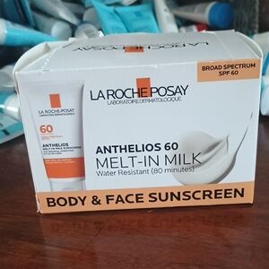 Anthelios 60 Melt-In Milk Sunscreen